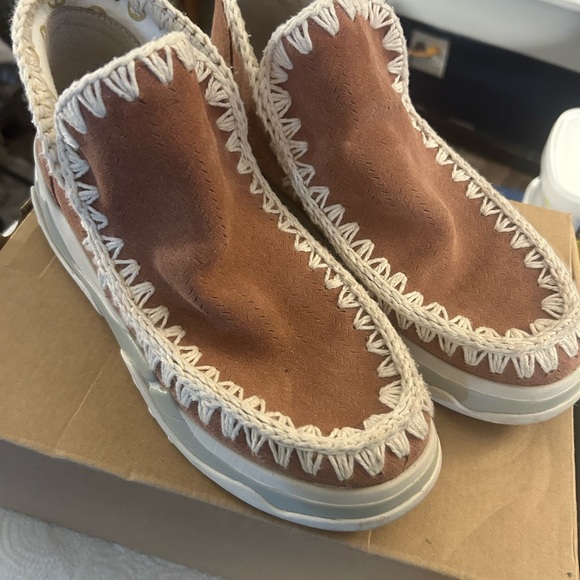 Mou Tan and Cream Ankle Boots - Picture 2 of 10